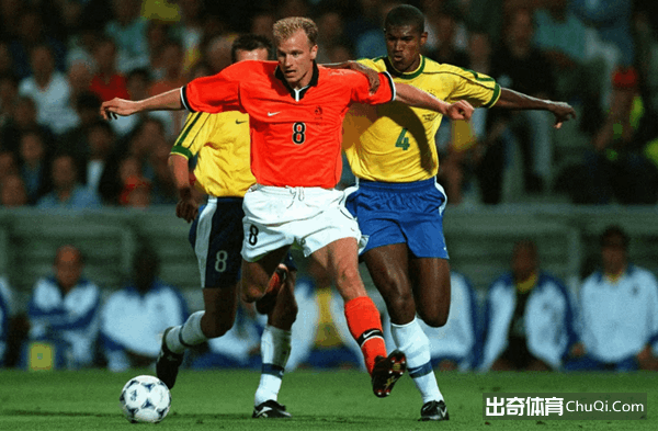 伯恩茅斯引,进怀森与科,尔克兹,500比分官网,体育赛事数据,赛事比分信息,体育赛事平台,赛事中心